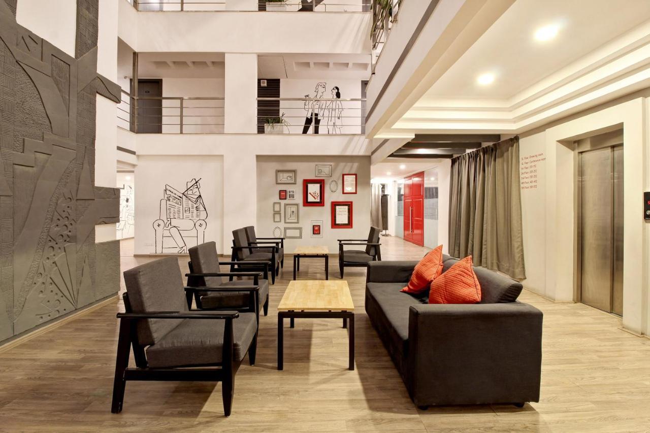 Oyo Townhouse 9 Hitech City Гайдарабад Екстер'єр фото